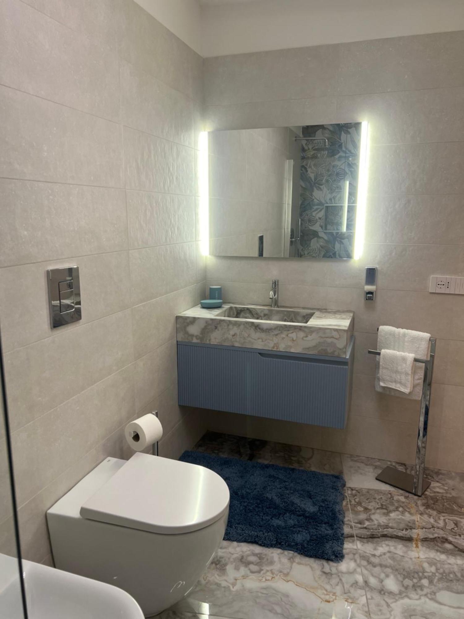 Che Casa Apartment Napoli Bagian luar foto