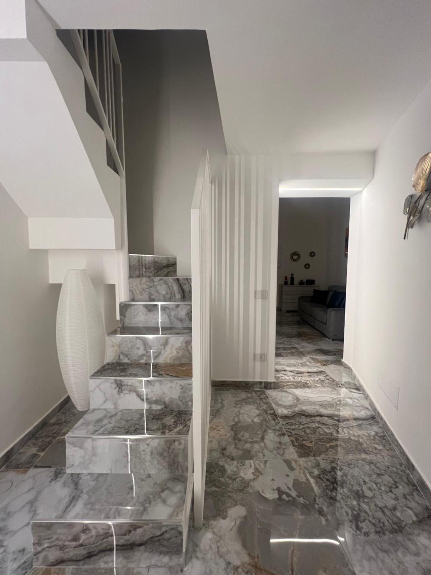 Che Casa Apartment Napoli Bagian luar foto